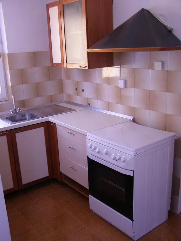 House Palac Premantura 0*,